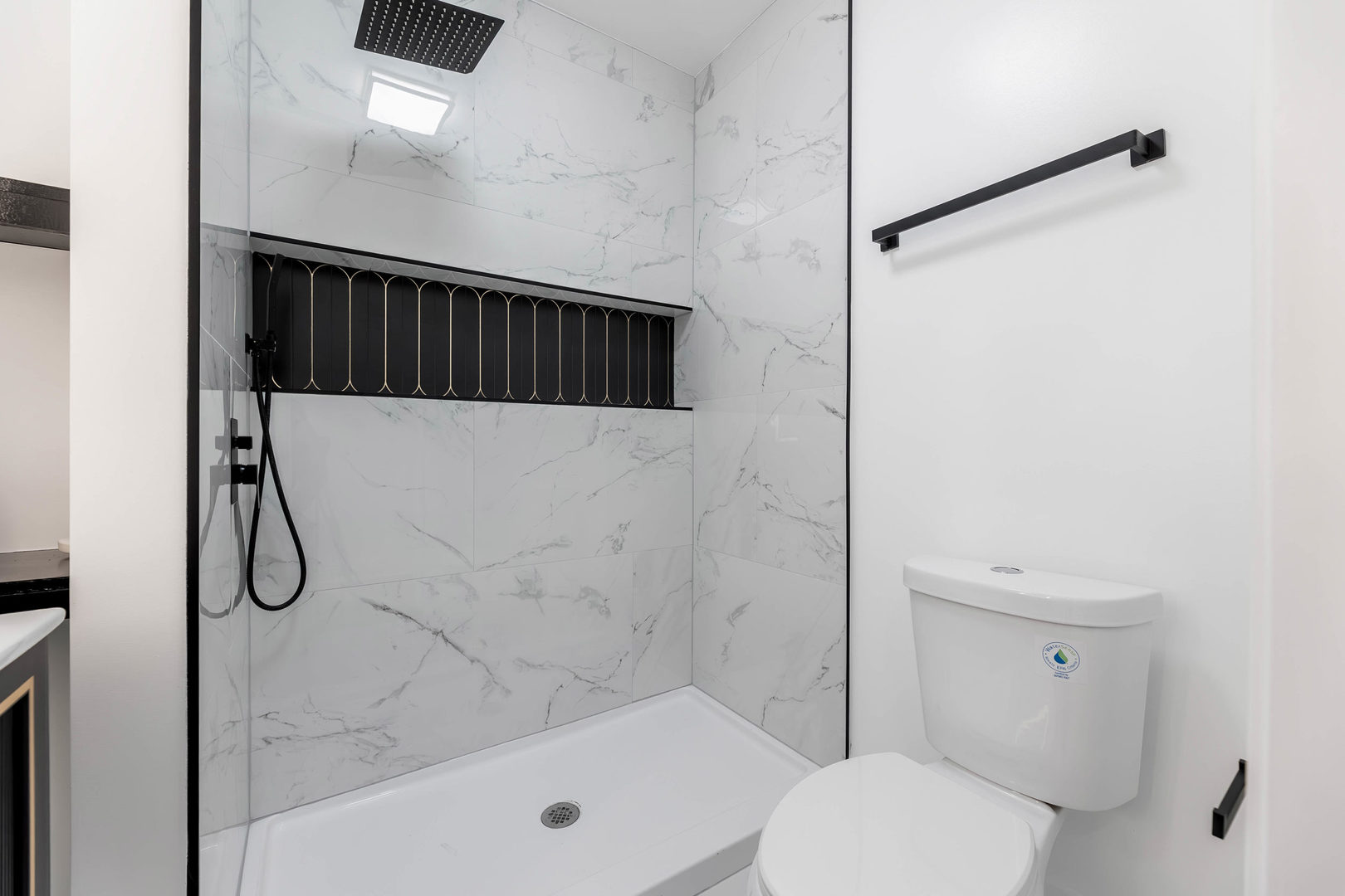 6742 South Carpenter Street Chicago, IL 60621 - Photo 13 of 36 a bathroom with a toilet and a shower