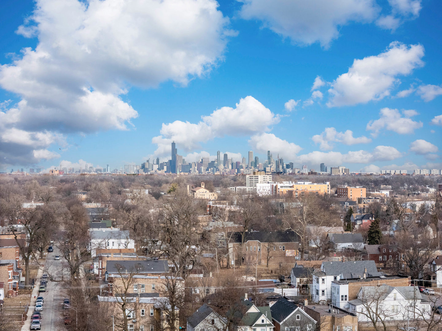 6742 South Carpenter Street Chicago, IL 60621 - Photo 32 of 36 a view of a city