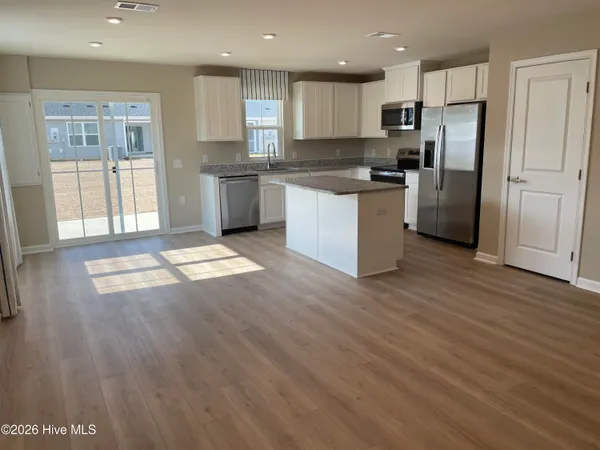 $1,650 | 3005 Edgemead Circle Northwest, Unit F, Calabash, NC 28467