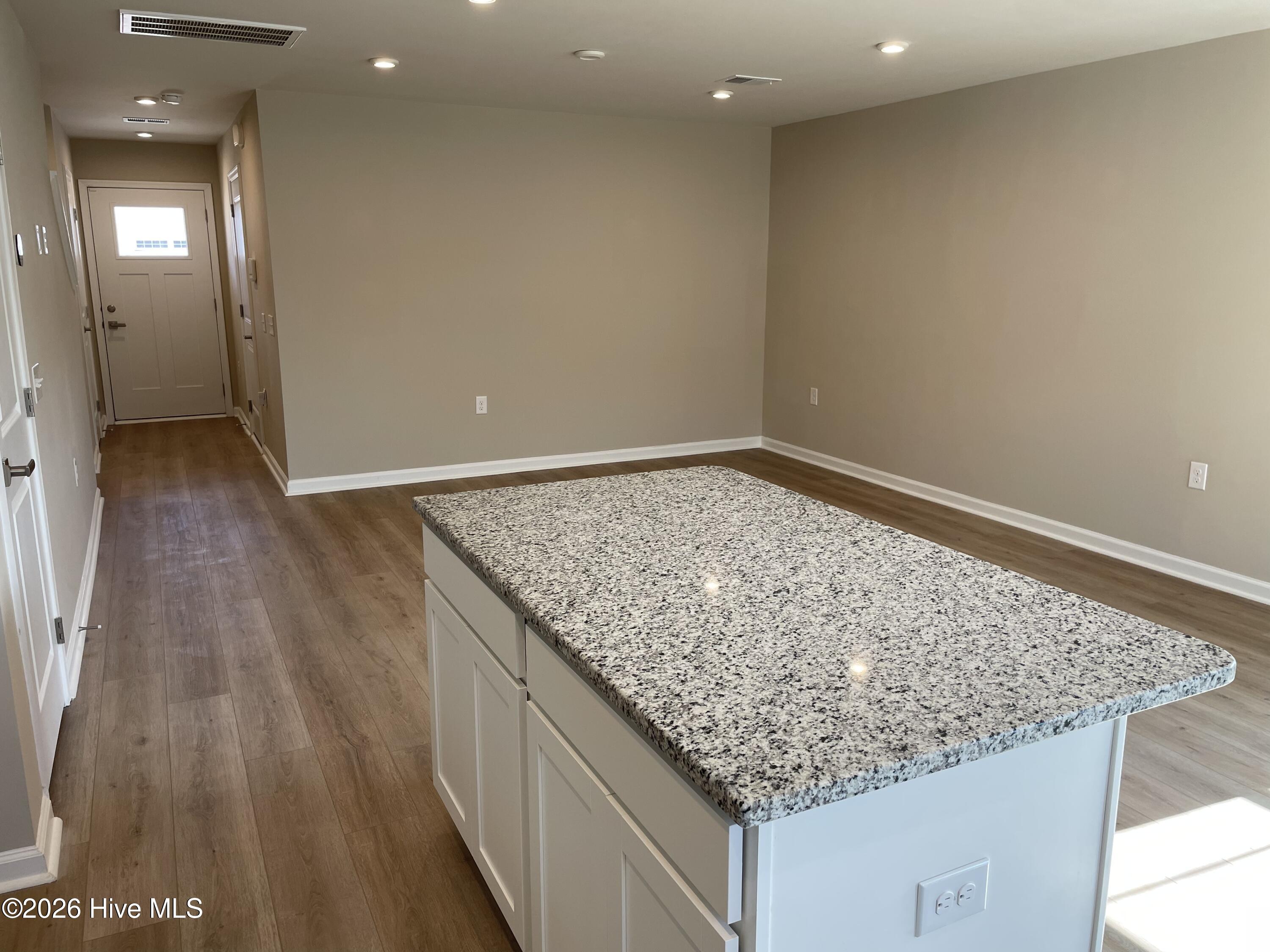 3005 Edgemead Circle Northwest, Unit F Calabash, NC 28467 - Photo 4 of 34 e3005.4