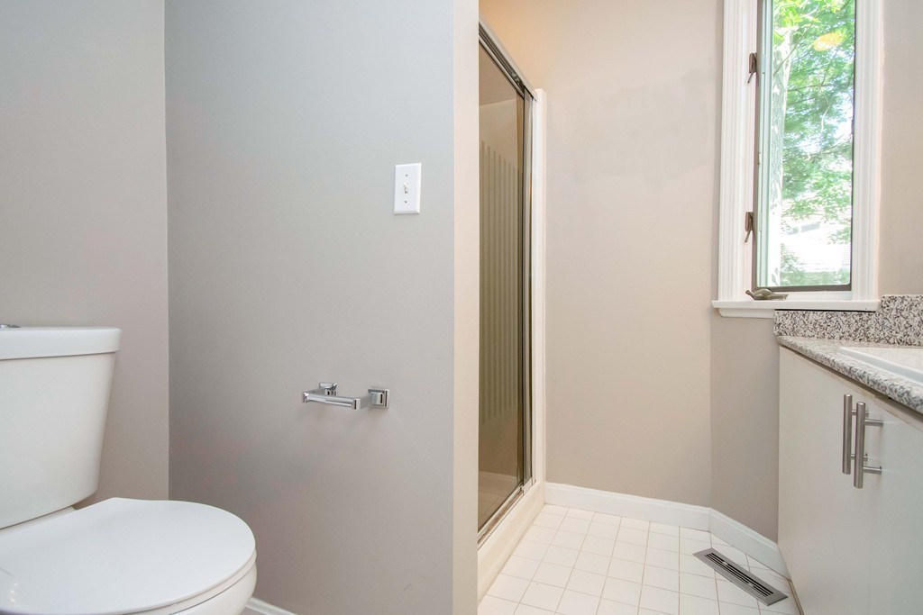 46 Pointe Rok Drive, Unit 46 Worcester, MA 01604 - Photo 19 of 40