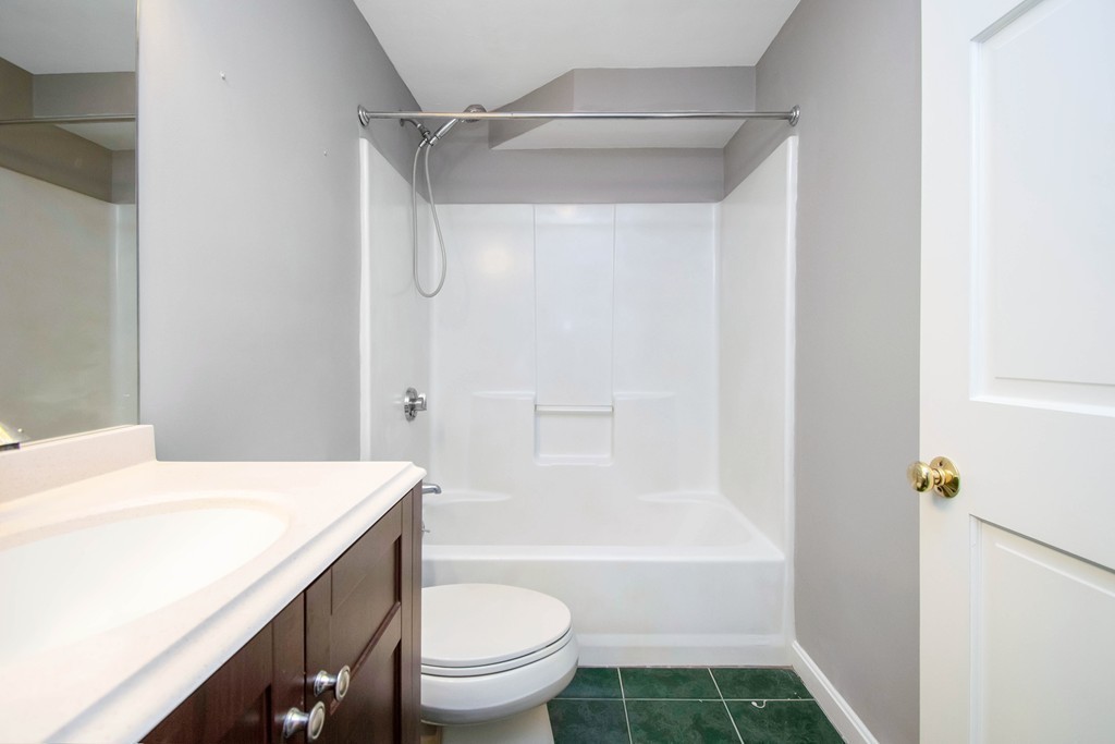 46 Pointe Rok Drive, Unit 46 Worcester, MA 01604 - Photo 25 of 40