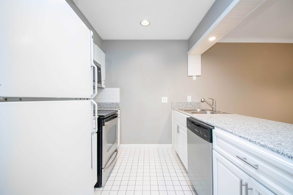 46 Pointe Rok Drive, Unit 46 Worcester, MA 01604 - Photo 8 of 40