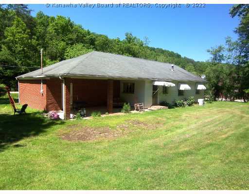 981 Bills Creek Road Winfield, WV 25213 - Photo 7 of 7 Exterior Front.
