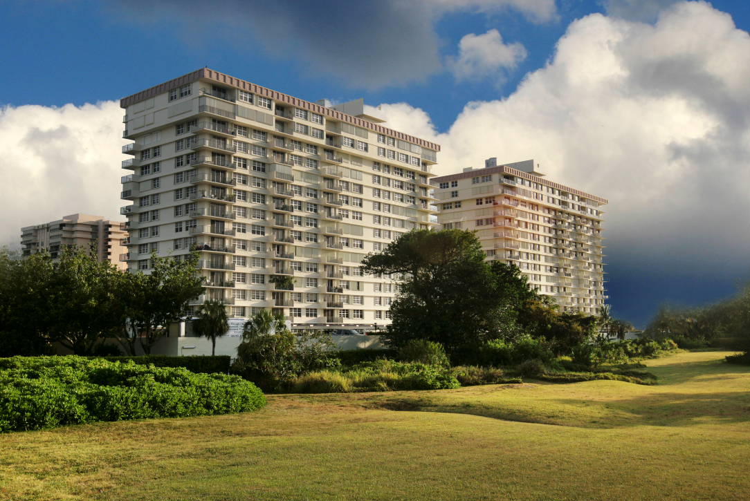 2121 North Ocean Boulevard, Unit 409E Boca Raton, FL 33431 - Photo 4 of 16 BACK VIEW