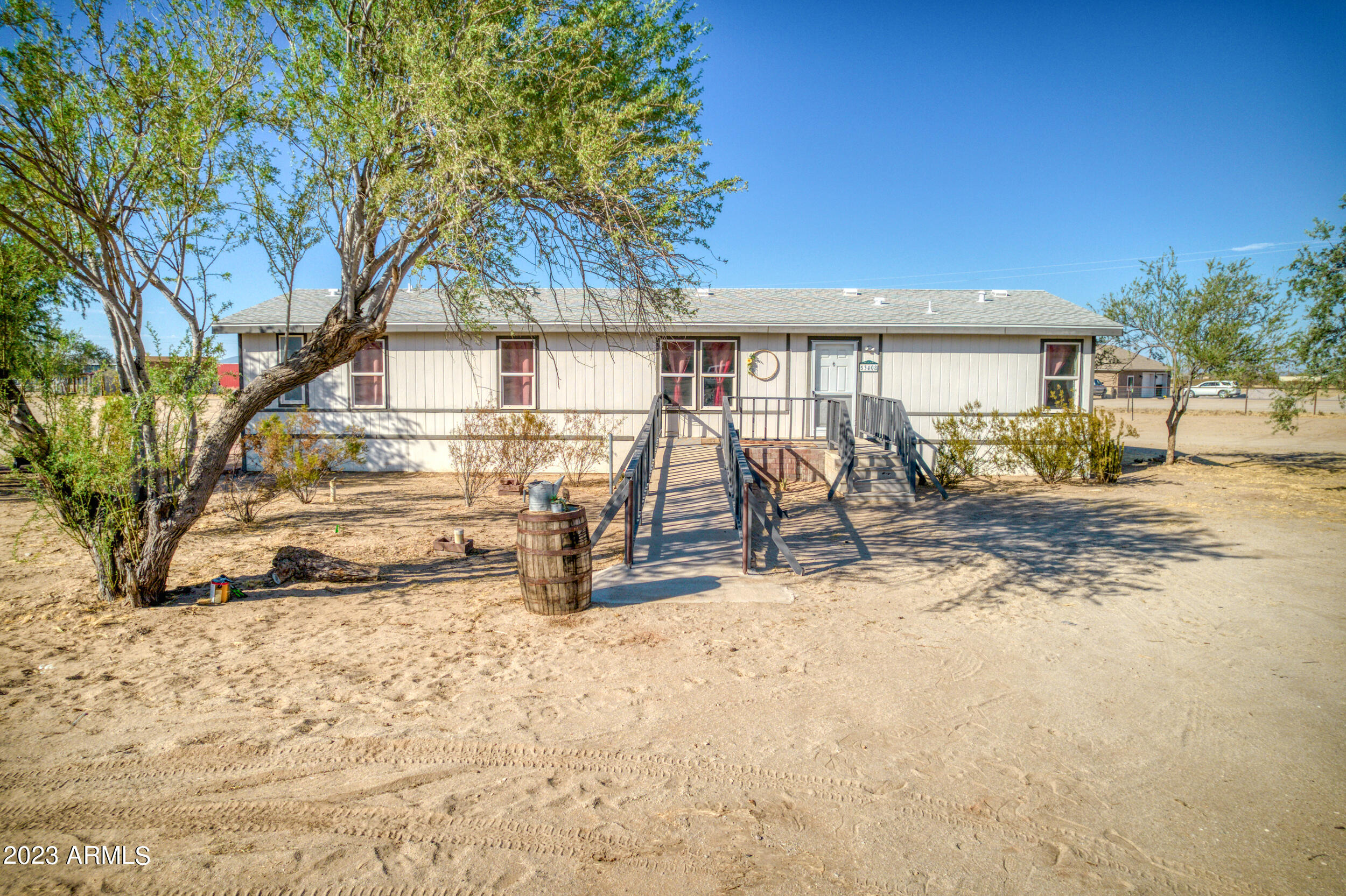 53408 West Clearview Road Maricopa, AZ 85139 - Photo 3 of 45 51