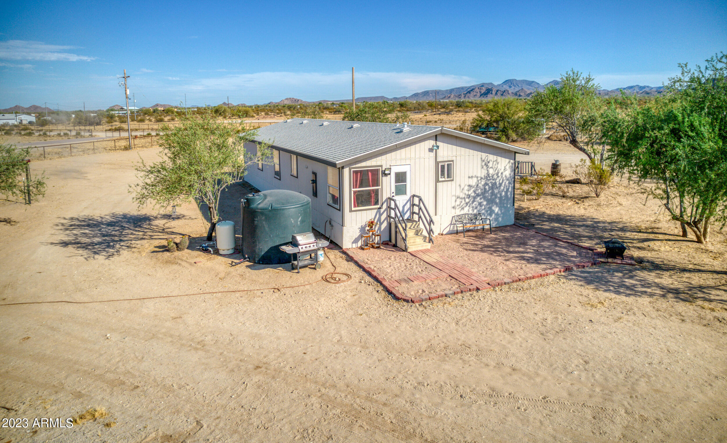 53408 West Clearview Road Maricopa, AZ 85139 - Photo 9 of 45 52