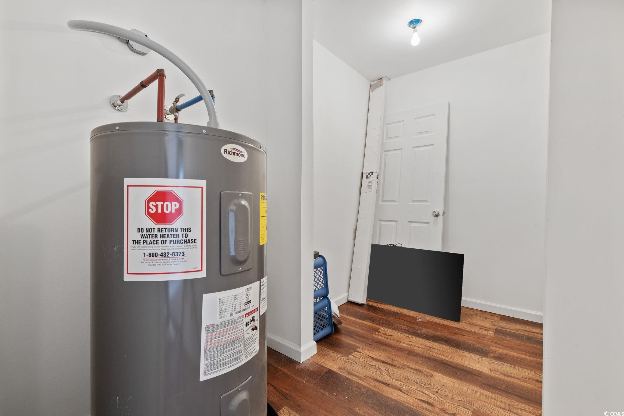 5078 Pitch Landing Road Conway, SC 29527 - Photo 14 of 31 Utilities featuring electric water heater
