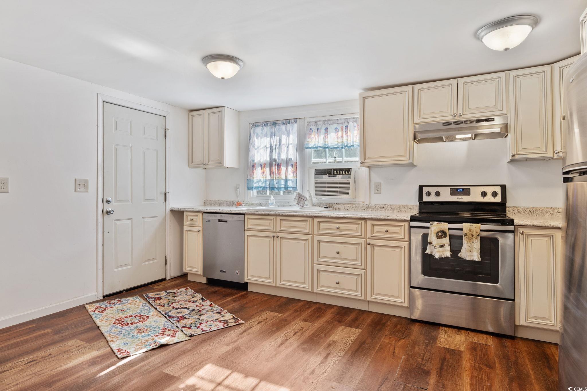 5078 Pitch Landing Road Conway, SC 29527 - Photo 4 of 31 Gallery Image 4