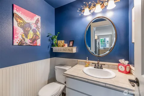 $945,000 | 616 North 45th Street, Unit A, Seattle, WA 98103