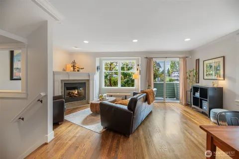 $945,000 | 616 North 45th Street, Unit A, Seattle, WA 98103