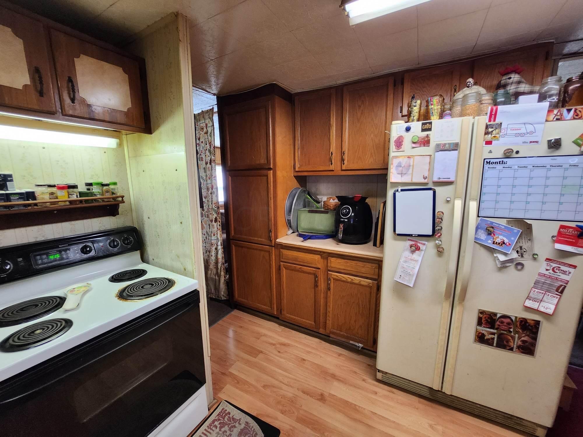 6520 Pleasantview Road Southeast Lancaster, OH 43130 - Photo 11 of 37 340657459_1490783231328500_8232735442709
