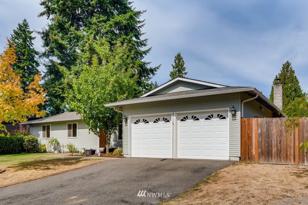 209 219th Place Southeast Bothell, WA 98021 - Photo 2 of 28