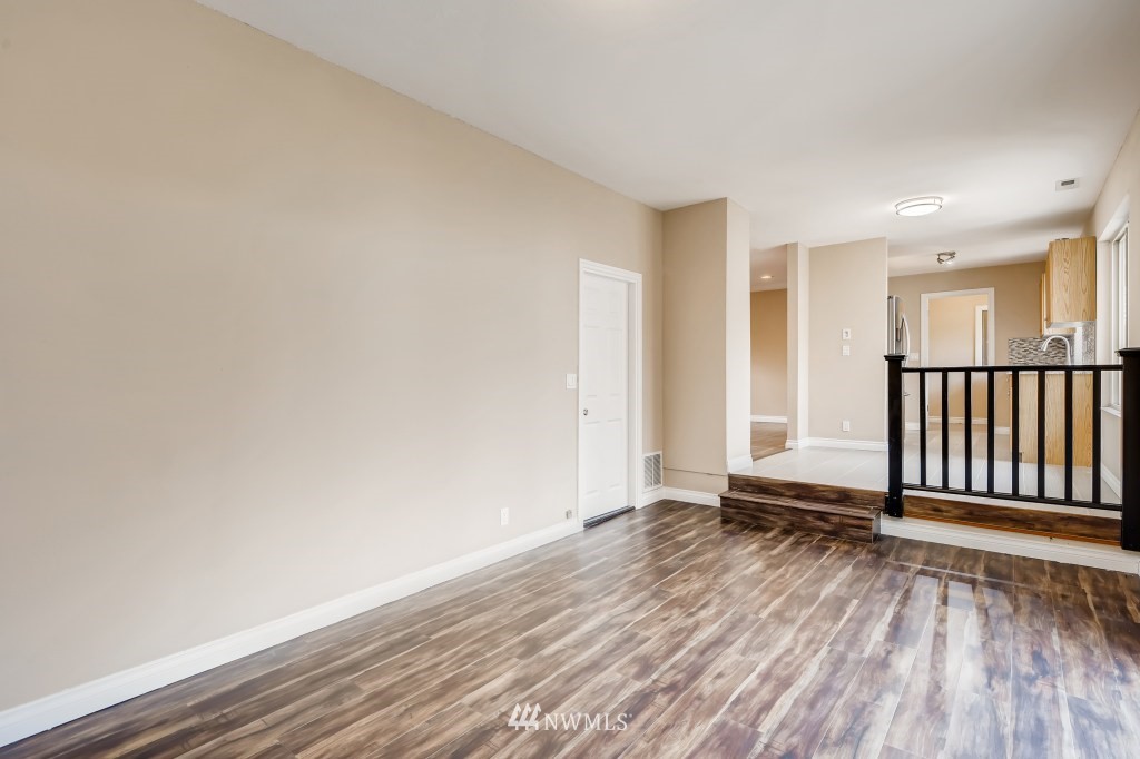 209 219th Place Southeast Bothell, WA 98021 - Photo 12 of 28