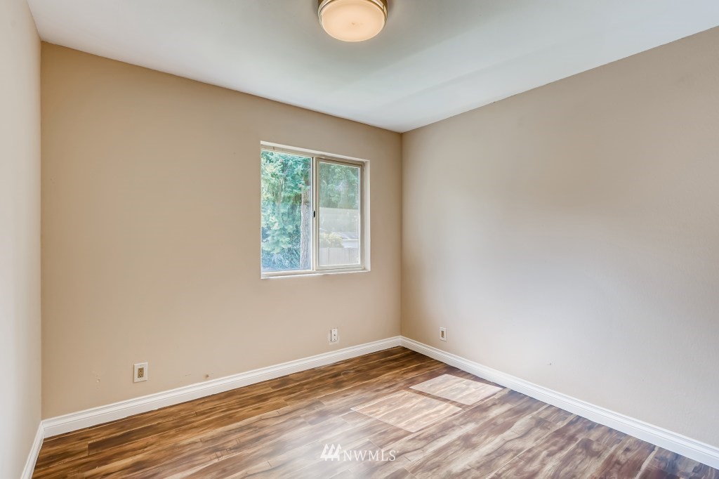 209 219th Place Southeast Bothell, WA 98021 - Photo 19 of 28