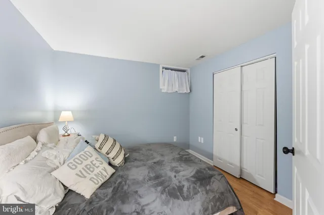 $1,000,000 | 15450 Eagle Tavern Lane, Centreville, VA 20120