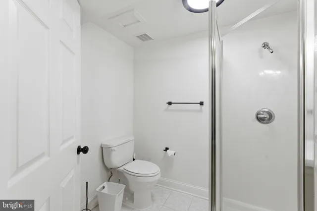 $1,000,000 | 15450 Eagle Tavern Lane, Centreville, VA 20120