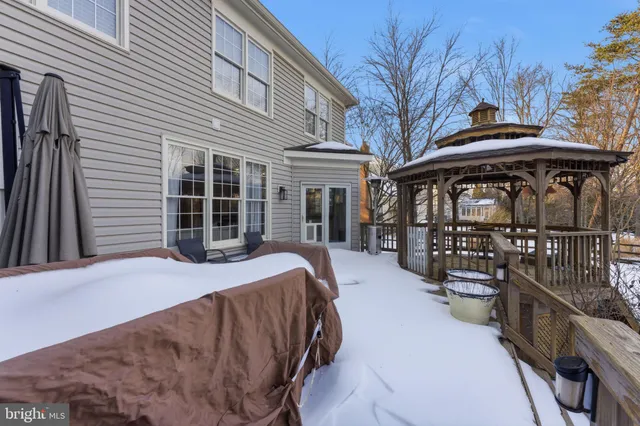 $1,000,000 | 15450 Eagle Tavern Lane, Centreville, VA 20120