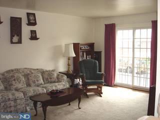 10104 Calera Road Philadelphia, PA 19114 - Photo 5 of 6 Gallery Image 5