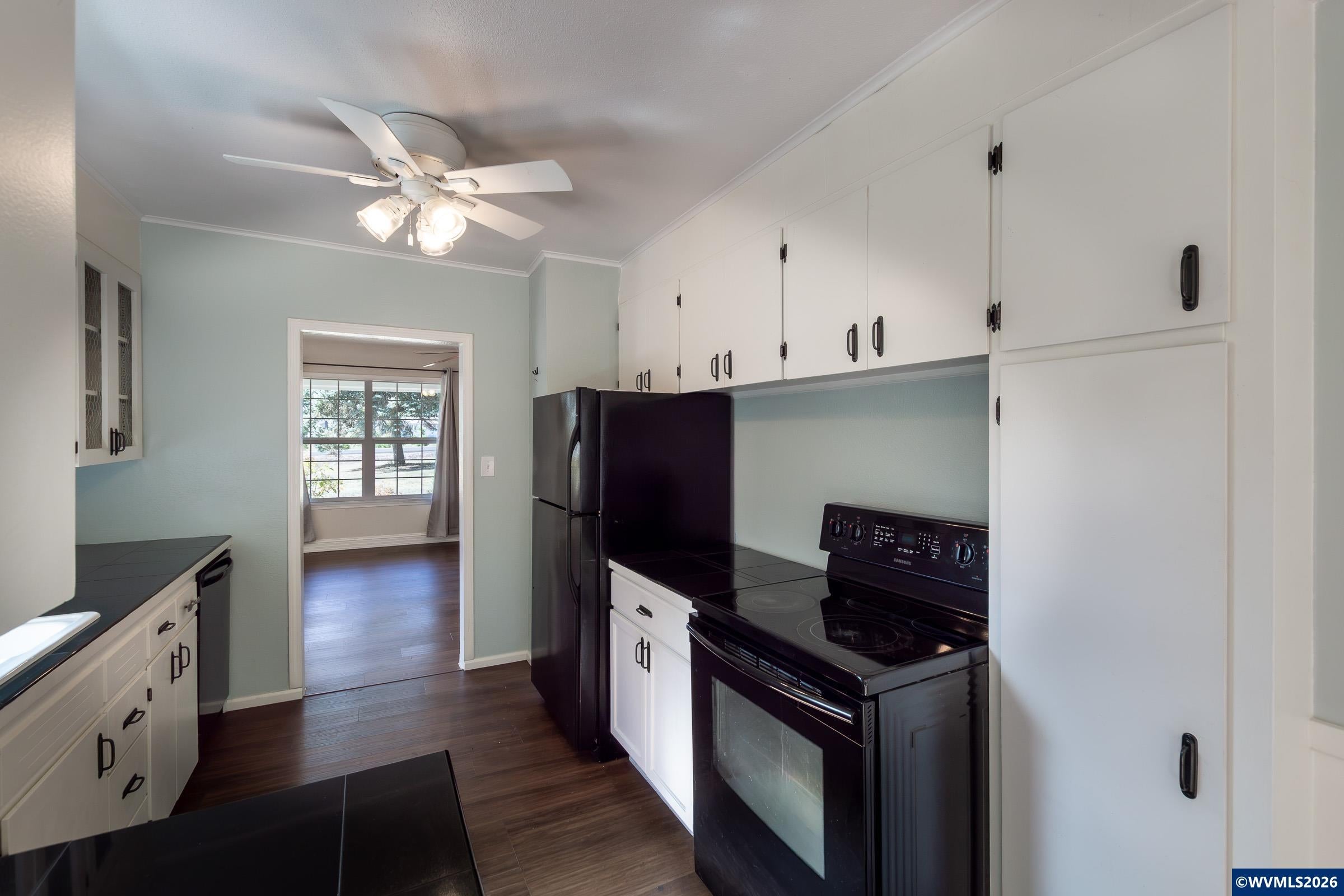 34693 Meridian Road Lebanon, OR 97355 - Photo 11 of 41 Gallery Image 11