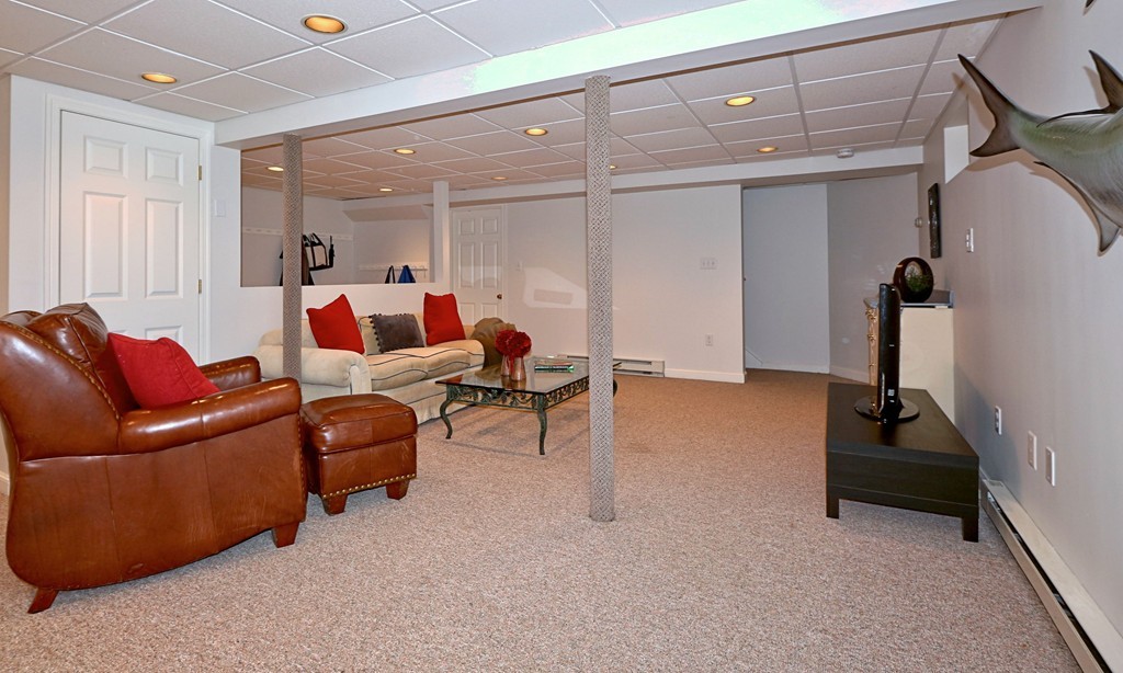 9 Thompson Road Wayland, MA 01778 - Photo 26 of 28 Gallery Image 26