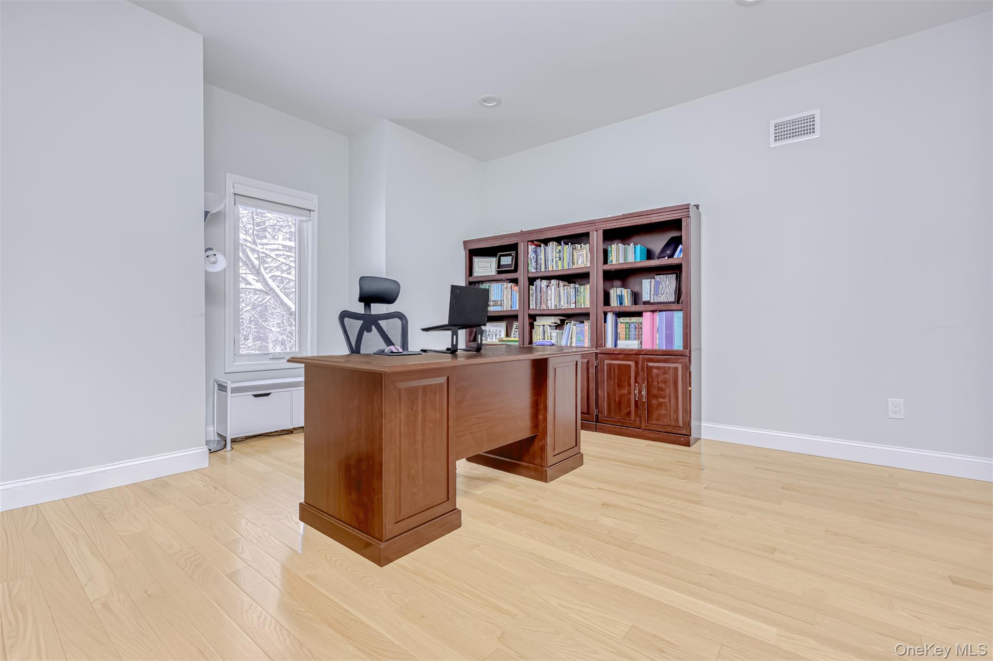 25 Coe Farm Road Suffern, NY 10901 - Photo 12 of 29