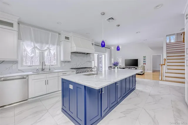 $1,499,000 | 25 Coe Farm Road, Suffern, NY 10901