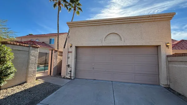 $2,750 | 11213 East Mercer Lane, Scottsdale, AZ 85259