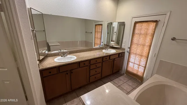 $3,495 | 11213 East Mercer Lane, Scottsdale, AZ 85259