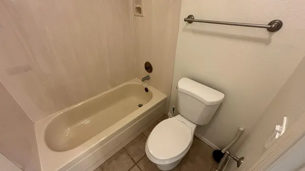 $2,750 | 11213 East Mercer Lane, Scottsdale, AZ 85259