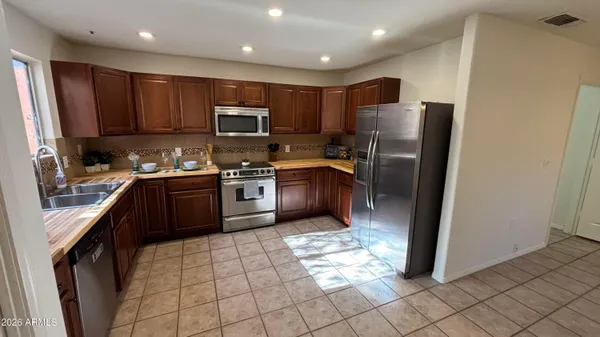 $2,750 | 11213 East Mercer Lane, Scottsdale, AZ 85259