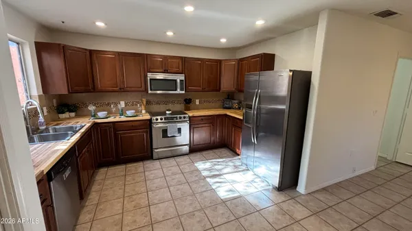 $2,995 | 11213 East Mercer Lane, Scottsdale, AZ 85259