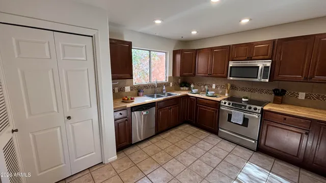 $3,495 | 11213 East Mercer Lane, Scottsdale, AZ 85259