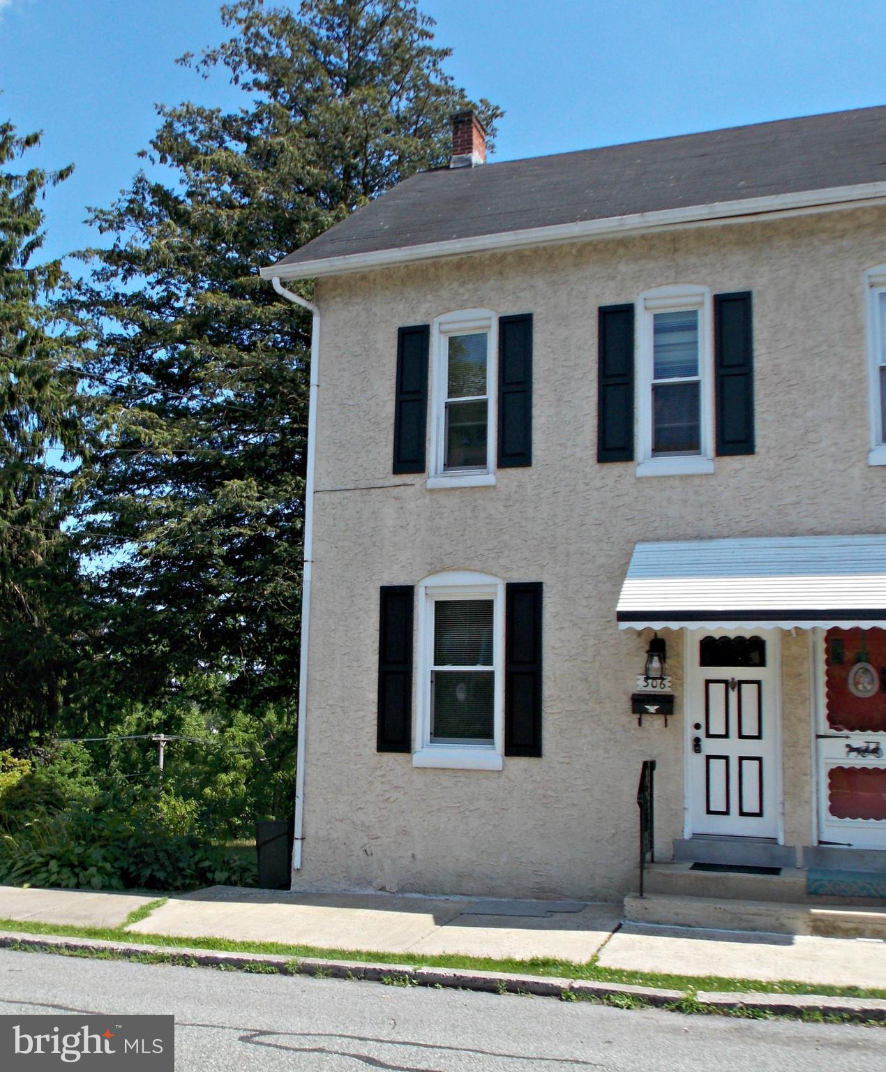 306 Chestnut Street Spring City, PA 19475 - Photo 1 of 18