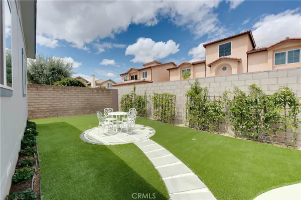 $3,600 | 7317 Kelvin Avenue, Winnetka, CA 91306