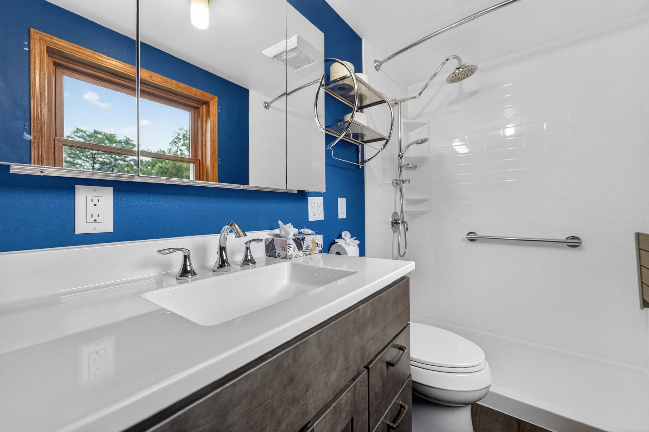 1605 Maple Street Middleton, WI 53562 - Photo 23 of 30
