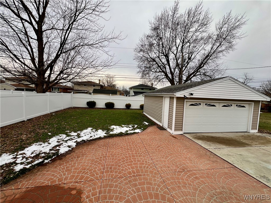 162 Fries Road Tonawanda, NY 14150 - Photo 12 of 39