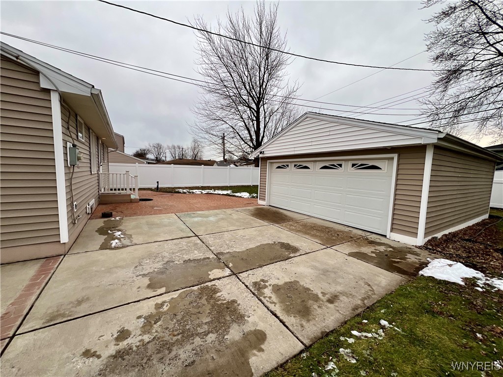 162 Fries Road Tonawanda, NY 14150 - Photo 9 of 39