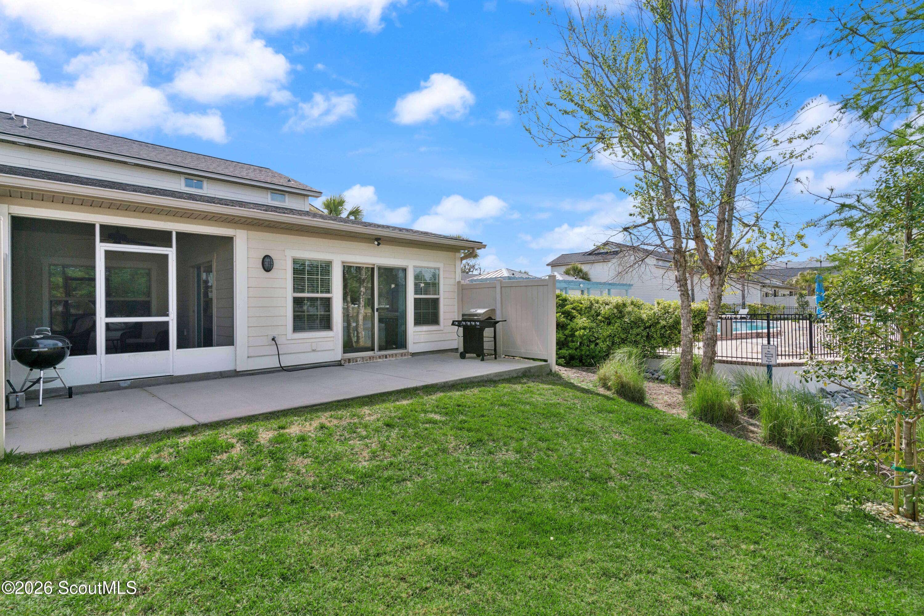 101 Mariners Circle St. Simons Island, GA 31522 - Photo 28 of 35 Patio with grill