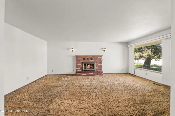 $368,000 | 18 East Jackson Avenue, Priest River, ID 83856