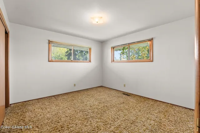 $395,000 | 18 East Jackson Avenue, Priest River, ID 83856