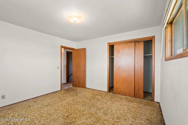 $368,000 | 18 East Jackson Avenue, Priest River, ID 83856