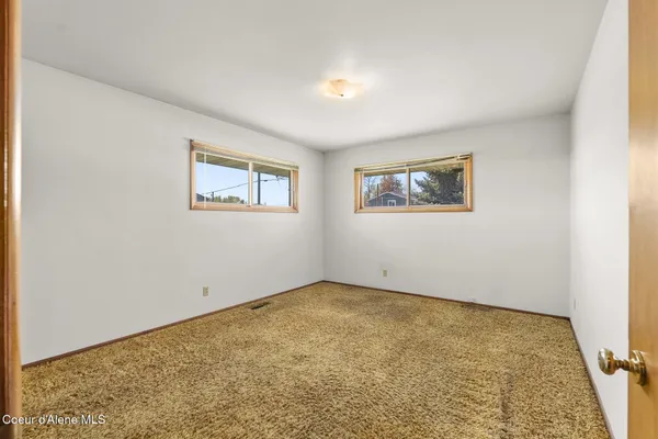 $368,000 | 18 East Jackson Avenue, Priest River, ID 83856