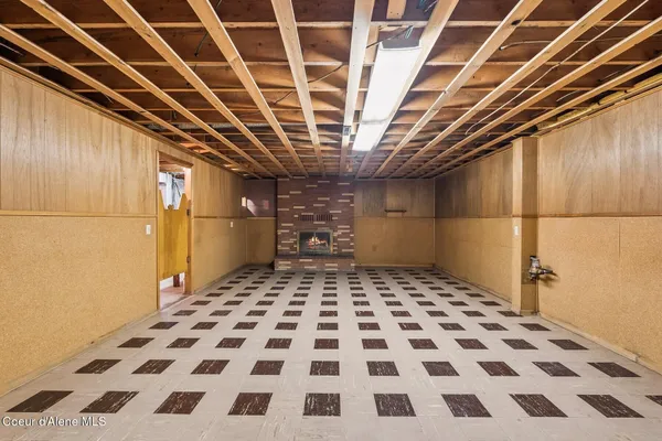 $368,000 | 18 East Jackson Avenue, Priest River, ID 83856