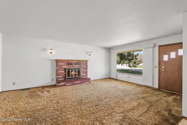 $368,000 | 18 East Jackson Avenue, Priest River, ID 83856