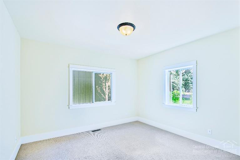 19183 Kiowa Road Bend, OR 97702 - Photo 16 of 22 Additional Photo