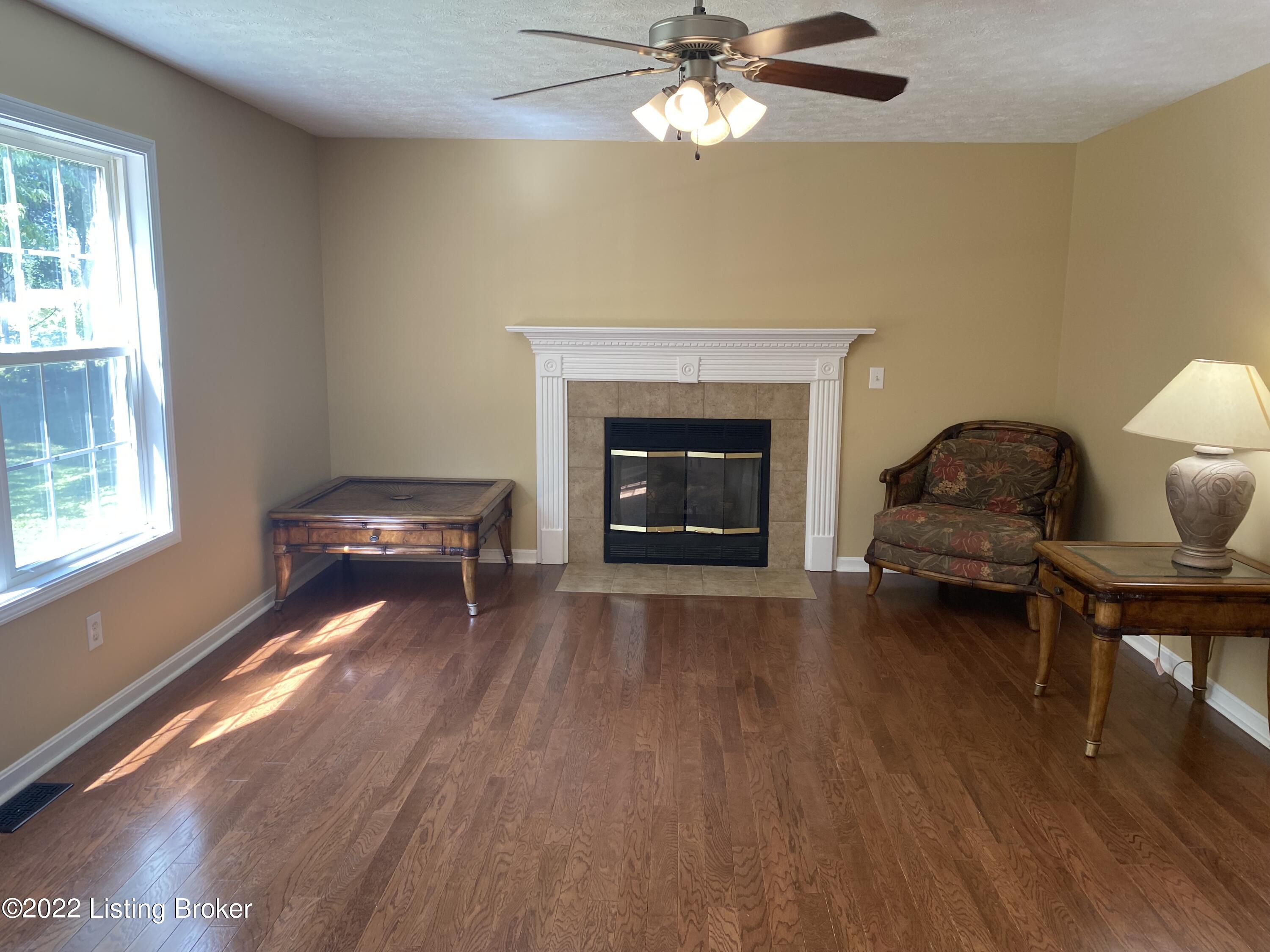 161 Portobello Road Radcliff, KY 40160 - Photo 12 of 62 IMG-3403