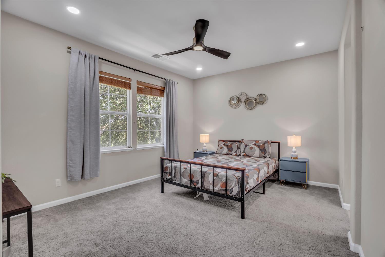 62 South Rio Rapido Drive Tracy, CA 95391 - Photo 24 of 40 a living room with furniture and a window