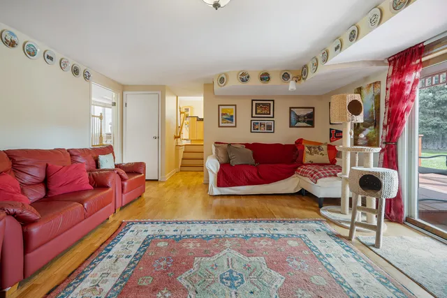 $519,000 | 4301 Euclid Avenue, Rolling Meadows, IL 60008