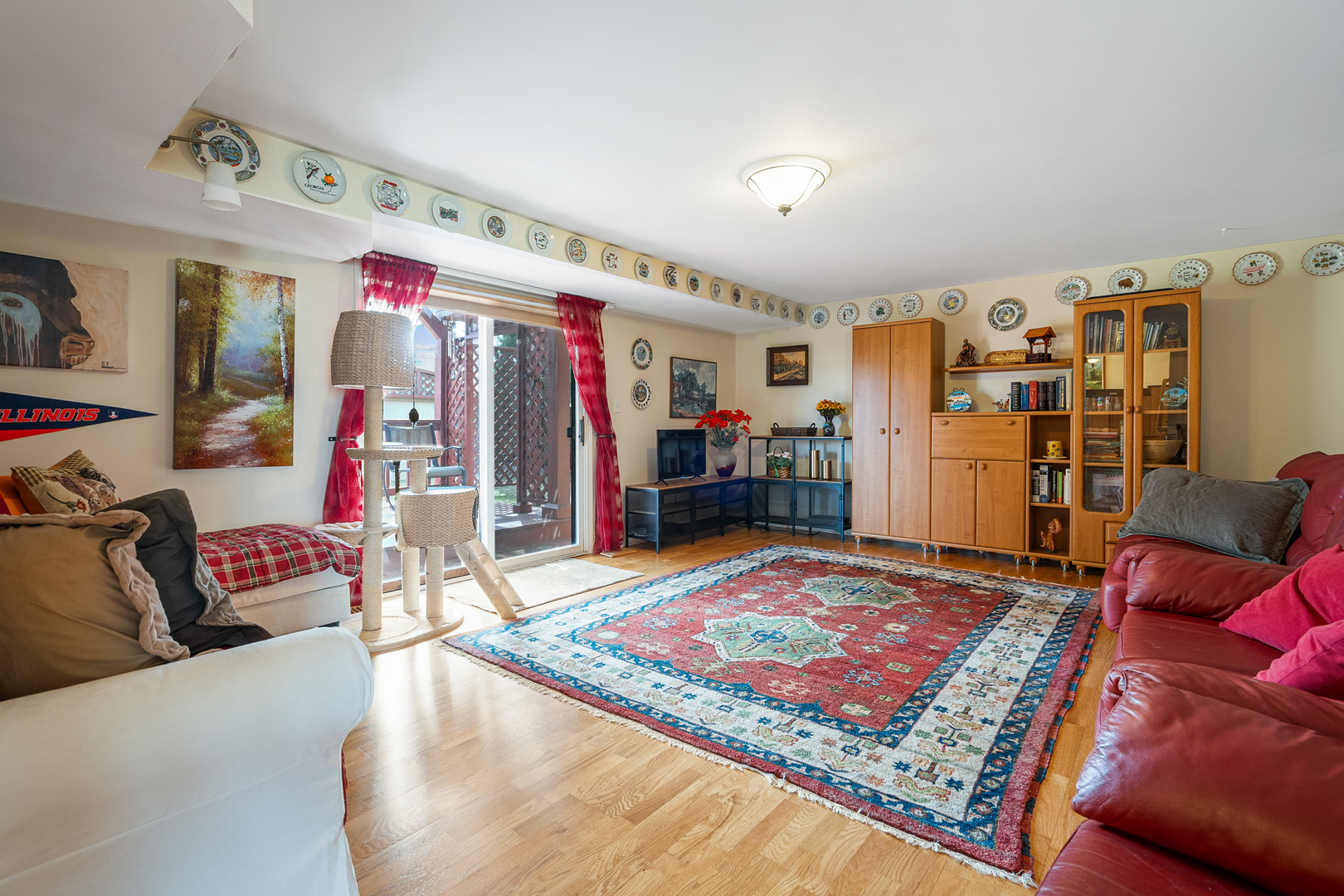 4301 Euclid Avenue Rolling Meadows, IL 60008 - Photo 9 of 30 a living room with lots of furniture and rug